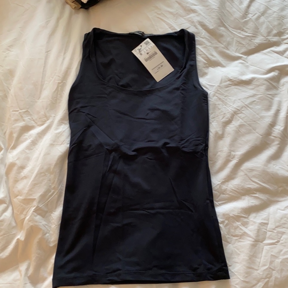 NWT Zara spandex black tank w built in bra liner